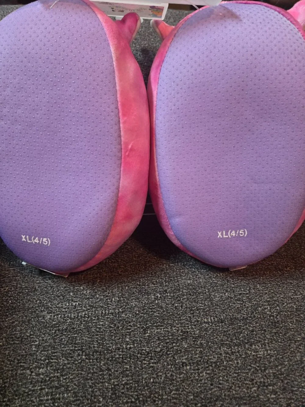 NWT Squishmallow girls size 4/5 slipper
